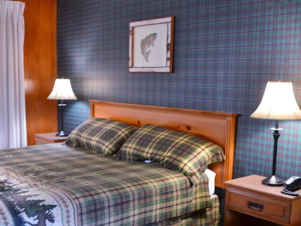 Birchwood Inn Harbor Springs Exterior foto